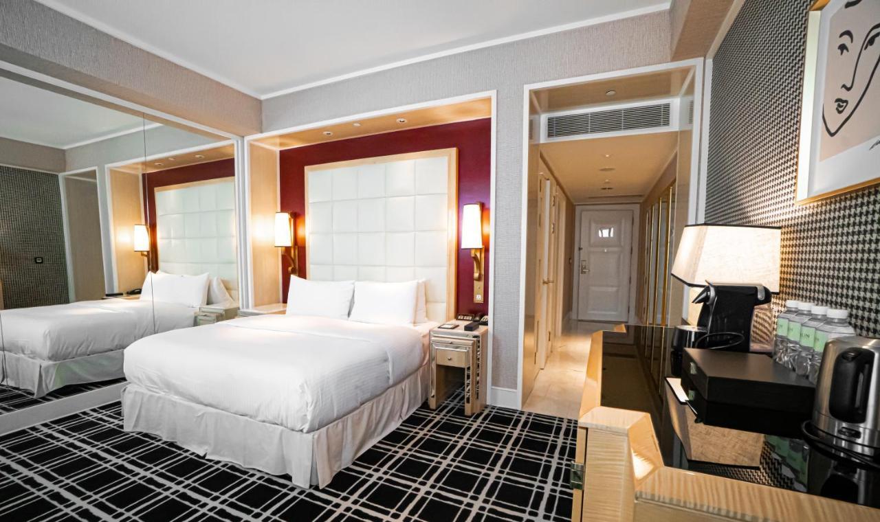 The Lin Hotel Taichung Exterior foto A room at the hotel