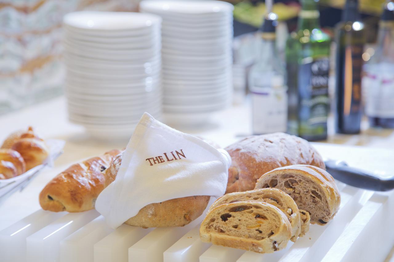The Lin Hotel Taichung Exterior foto Bread at The LIN